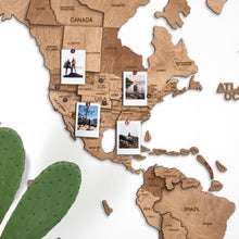 Carica l'immagine nel visualizzatore di Gallery, Mappa del Mondo 3D colore Quercia