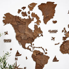 Carica l'immagine nel visualizzatore di Gallery, Mappa del Mondo 3D colore Noce Scuro
