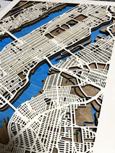 Carica l&#39;immagine nel visualizzatore di Gallery, Mappa 3D in legno di New York City
